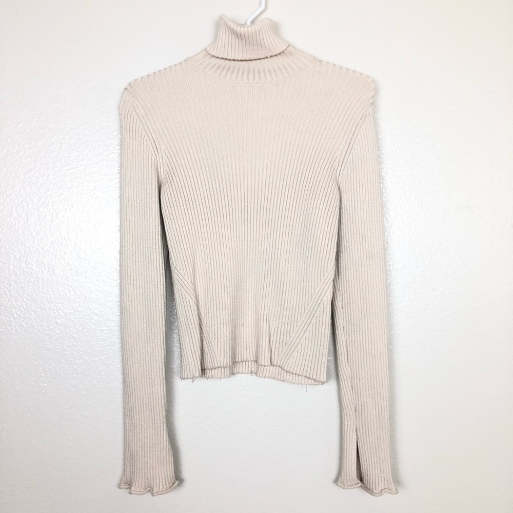 Zara Knit Cream turtleneck w sleeve slits